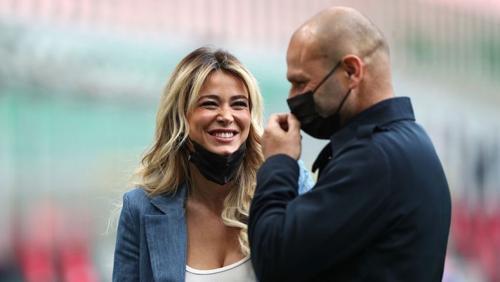 MILAN, ITALY - APRIL 18: Diletta Leotta of DAZN looks on before the Serie A match between AC Milan and Genoa CFC at Stadio Giuseppe Meazza on April 18, 2021 in Milan, Italy. Sporting stadiums around Italy remain under strict restrictions due to the Coronavirus Pandemic as Government social distancing laws prohibit fans inside venues resulting in games being played behind closed doors. (Photo by Marco Luzzani/Getty Images) MILAN, ITALY - APRIL 18: Diletta Leotta of DAZN looks on before the Serie A match between AC Milan and Genoa CFC at Stadio Giuseppe Meazza on April 18, 2021 in Milan, Italy. Sporting stadiums around Italy remain under strict restrictions due to the Coronavirus Pandemic as Government social distancing laws prohibit fans inside venues resulting in games being played behind closed doors. (Photo by Marco Luzzani/Getty Images)