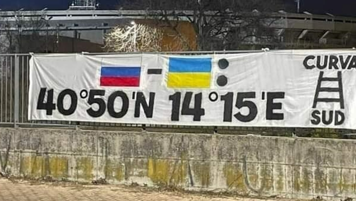 striscione verona napoli