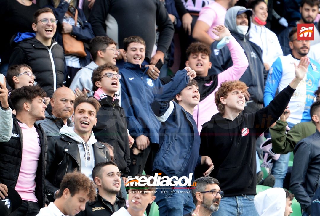 FOTO, i tifosi allo stadio per Palermo – Foggia 3-0 (Gallery) - immagine 25