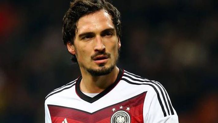 Bundesliga, clamoroso Borussia Dortmund: la squadra dimentica Hummels a Colonia 