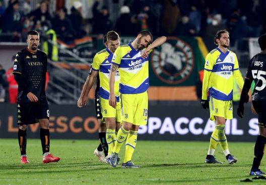 (Photo by Maurizio Lagana/Getty Images) La Juventus e il setaiolo Dybala- immagine 2