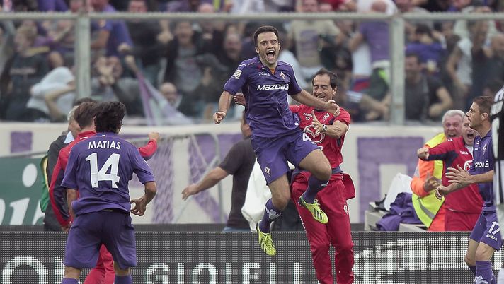 FLORENCE, ITALY - OCTOBER 20: Giuseppe Rossi of ACF Fiorentina celebrates after scoring a goal during the Serie A match between ACF Fiorentina and Juventus at Stadio Artemio Franchi on October 20, 2013 in Florence, Italy.  (Photo by Gabriele Maltinti/Getty Images) 