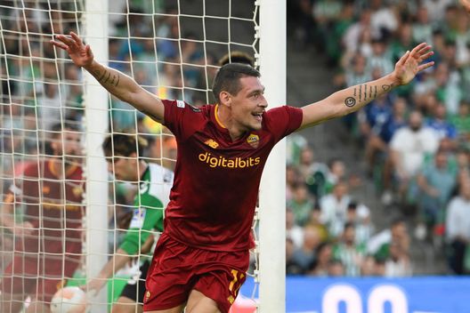 Getty Images Mourinho nuota contro “gli squali” e le assenze: Zaniolo c’è, Kumbulla può farcela- immagine 2