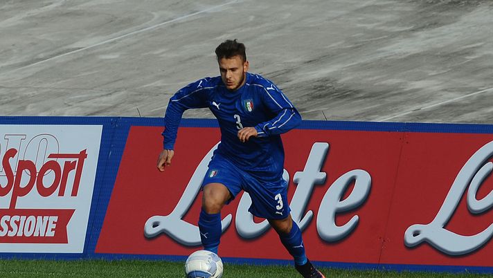 FORLI, ITALY - NOVEMBER 10:  Federico Dimarco of Italy in action during the Four Nations tournament match between Italy U20 and Germany U20 on November 10, 2016 in Forli, Italy.  (Photo by Roberto Serra/Iguana Press/Getty Images) 