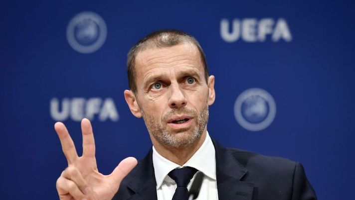 UEFA president Aleksander Ceferin gestures during a press conference following a meeting of the executive committee at the UEFA headquarters, in Nyon, Switzerland on December 4, 2019. (Photo by Fabrice COFFRINI / AFP) (Photo by FABRICE COFFRINI/AFP via Getty Images) Ceferin: “Juve, Barça e Real club terrapiattisti. Le punizioni saranno ben diverse” - immagine 1