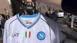 Le magliette di Napoli e Barcellona… fanno un giro per la città!