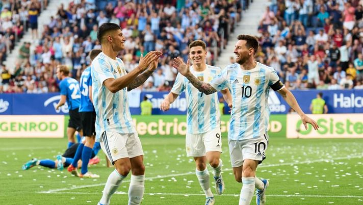 Correa e Messi in Argentina-Estonia