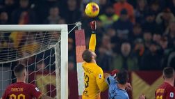 VIDEO Serie A, verso Lazio-Roma: riguarda la papera di Pau Lopez nel derby di un anno fa