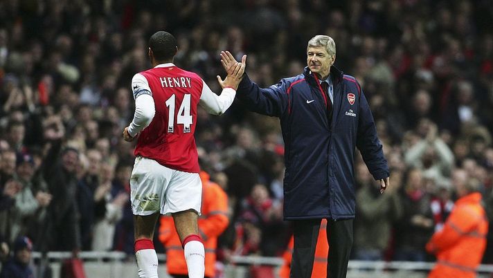 LONDON - JANUARY 02:  Thierry Henry of Arsenal celebrates with manager Arsene Wenger as he scores their first goal from the penalty spot during the Barclays Premiership match between Arsenal and Charlton Athletic at the Emirates Stadium on January 2, 2007 in London, England.  (Photo by Phil Cole/Getty Images) 