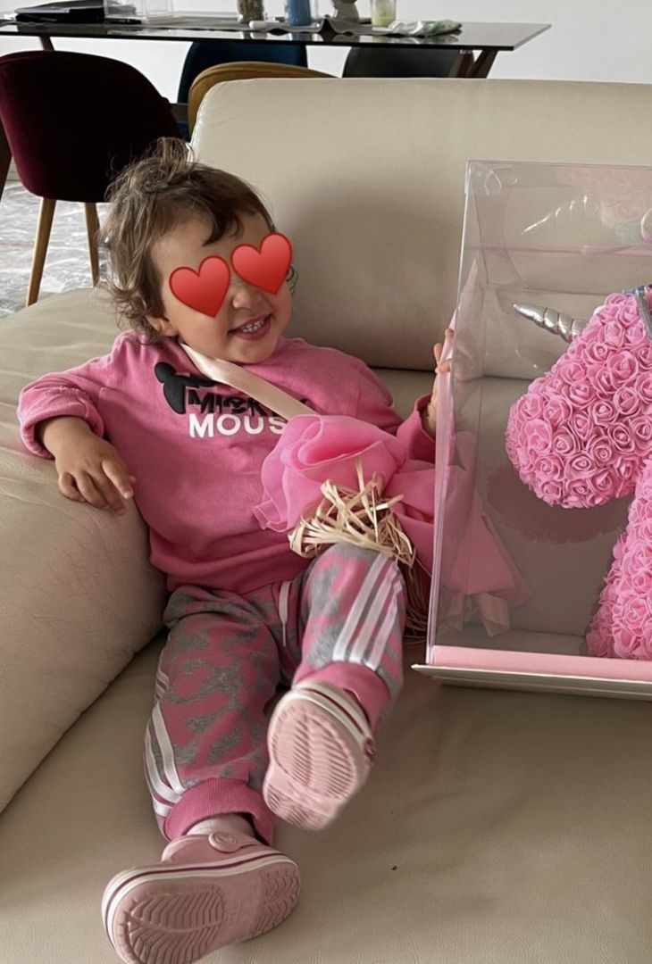 FOTO Di Lorenzo e gli auguri speciali alla figlia Azzurra: “Buon compleanno!” - immagine 3