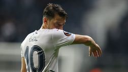 Ozil si ritira: “Lascio il calcio professionistico. Grazie a tutti”