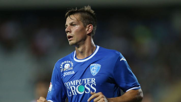 EMPOLI, ITALY - AUGUST 05: Miha Zajc of Empoli Fc in action during the TIM Cup match between Empoli FC and Renate at Stadio Carlo Castellani on August 5, 2017 in Empoli, Italy. (Photo by Gabriele Maltinti/Getty Images) Empoli, i 5 giocatori da segnarsi per il fantacalcio: l’altro Antenucci, Zajc e il nuovo Zielinski - immagine 1