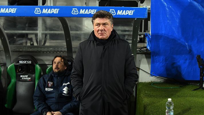 REGGIO NELL'EMILIA, ITALY - JANUARY 18:  Walter Mazzarri head coach of Torino FC looks on during the Serie A match between US Sassuolo and  Torino FC at Mapei Stadium - Città  del Tricolore on January 18, 2020 in Reggio nell'Emilia, Italy  (Photo by Alessandro Sabattini/Getty Images) 