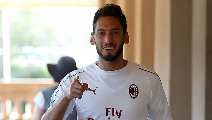Milan sui social, Calhanoglu: &#8220;Divorzio, è successo qualcosa di imperdonabile&#8221;