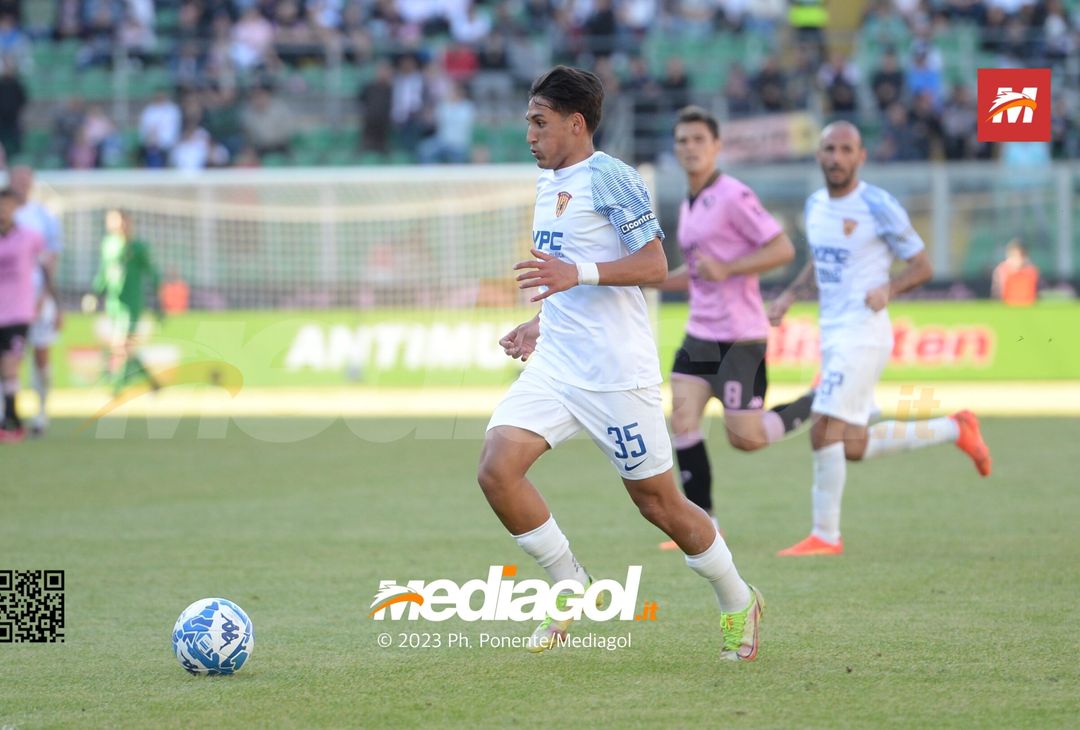 FOTO Palermo-Benevento 1-1, 34ª giornata di Serie B 2022-2023 (La Gallery) - immagine 9