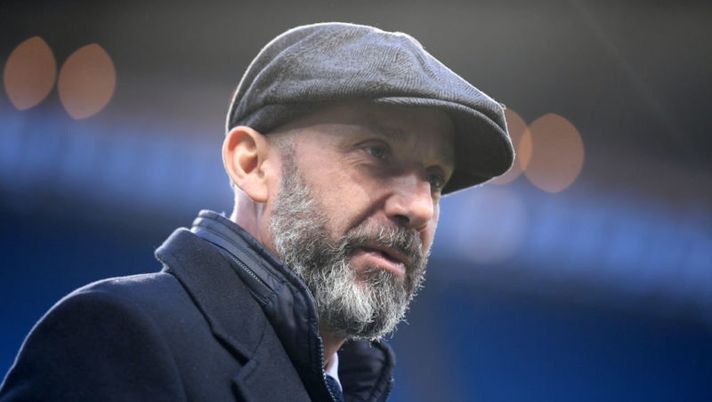 MANCHESTER, ENGLAND - MARCH 23: Ex- Italian International player, Gianluca Vialli looks on prior to the International Friendly match between Italy and Argentina at Etihad Stadium on March 23, 2018 in Manchester, England. (Photo by Laurence Griffiths/Getty Images) Il mondo del calcio in lutto: è morto Gianluca Vialli all’età di 58 anni - immagine 1