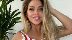 Bianca Gascoigne, forme straripanti: il costume in stile USA accende la fantasia del web