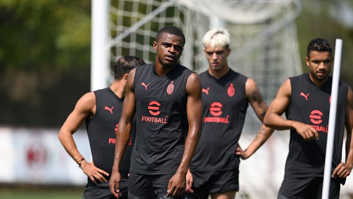 I calciatori del Milan in allenamento