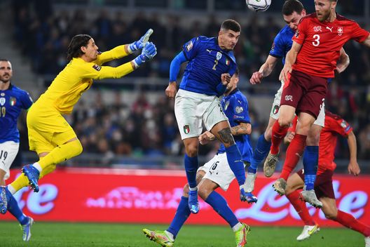 Giovanni Di Lorenzo (Photo by Claudio Villa/Getty Images) Giovanni Di Lorenzo (Photo by Claudio Villa/Getty Images)