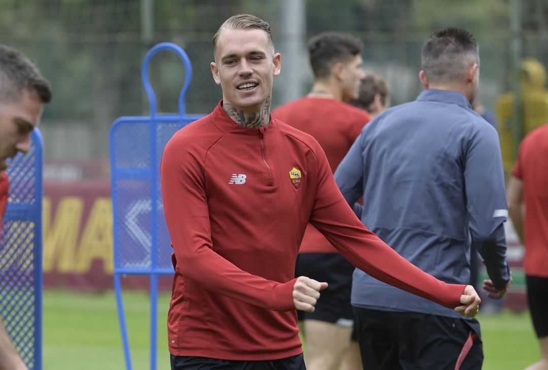 Roma, allenamento alla vigilia del match contro la Fiorentina – FOTO GALLERY - immagine 19