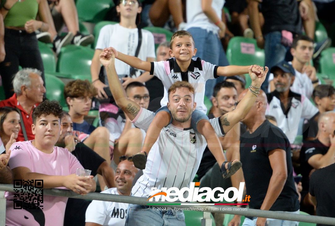 FOTOTIFO, Palermo-Ascoli 2-3: i tifosi allo stadio “Renzo Barbera” (Gallery) - immagine 83