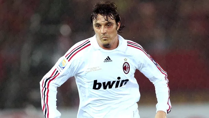 Massimo Oddo, qui da calciatore con la maglia del Milan (credits: GETTY Images)