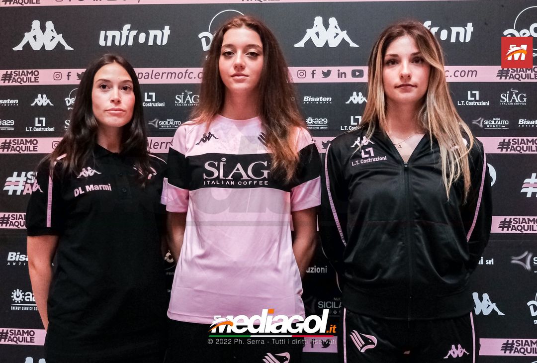 FOTO PALERMO, presentazione nuove maglie gara Palermo 2022/2023 (Gallery) - immagine 10