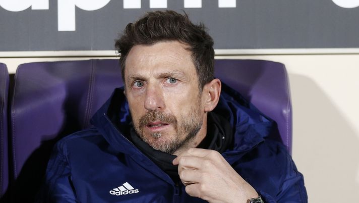 FLORENCE, ITALY - JANUARY 10: Eusebio Di Francesco manager of Cagliari Calcio looks on during the Serie A match between ACF Fiorentina and Cagliari Calcio at Stadio Artemio Franchi on January 10, 2021 in Florence, Italy. (Photo by Gabriele Maltinti/Getty Images) FLORENCE, ITALY - JANUARY 10: Eusebio Di Francesco manager of Cagliari Calcio looks on during the Serie A match between ACF Fiorentina and Cagliari Calcio at Stadio Artemio Franchi on January 10, 2021 in Florence, Italy. (Photo by Gabriele Maltinti/Getty Images)