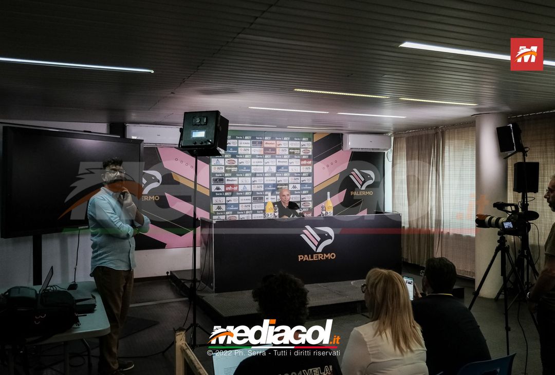 FOTO PALERMO, verso il Frosinone: la conferenza di mister Corini (Gallery) - immagine 12