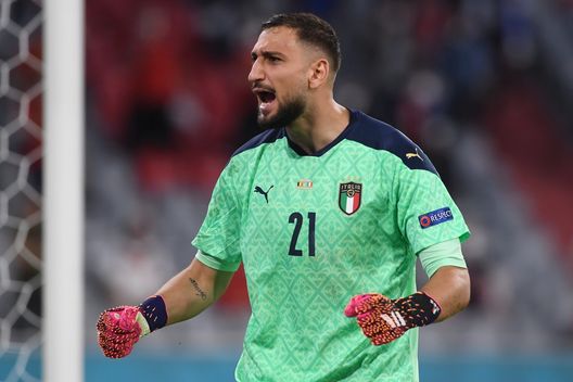 MUNICH, GERMANY - JULY 02: Gianluigi Donnarumma of Italy celebrates during the UEFA Euro 2020 Championship Quarter-final match between Belgium and Italy at Football Arena Munich on July 02, 2021 in Munich, Germany. (Photo by Christof Stache - Pool/Getty Images) MUNICH, GERMANY - JULY 02: Gianluigi Donnarumma of Italy celebrates during the UEFA Euro 2020 Championship Quarter-final match between Belgium and Italy at Football Arena Munich on July 02, 2021 in Munich, Germany. (Photo by Christof Stache - Pool/Getty Images)