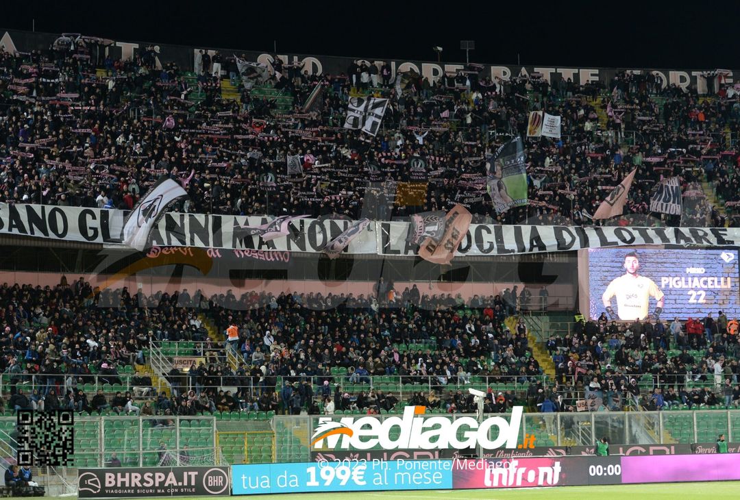 FOTO Palermo-Cosenza 0-0, 32ª giornata di Serie B 2022-2023 (La Gallery) - immagine 19