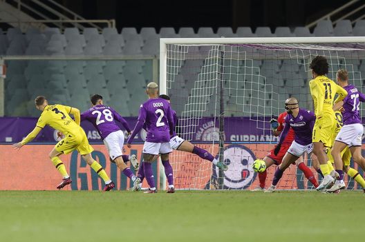 FLORENCE, ITALY - FEBRUARY 05: Stefan Posch of Bologna FC scores a goal uring the Serie A match between ACF Fiorentina and Bologna FC at Stadio Artemio Franchi on February 5, 2023 in Florence, Italy. (Photo by Gabriele Maltinti/Getty Images) QS: “L’Europa è lì, ma la Fiorentina deve smettere di andare sull’altalena”- immagine 2
