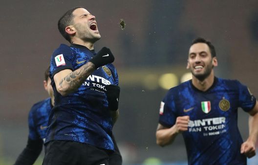 Getty Images Sky – Voleva partire per la continuità. Ma Inter mette in standby Sensi: i suoi numeri- immagine 2