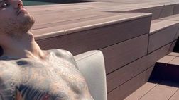 VIDEO / Icardi prende il sole su un attico di Milano. E Wanda…