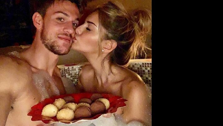 SOCIAL / San Valentino Day, Michela Persico a Rugani: “Ogni sera per noi è…” SOCIAL / San Valentino Day, Michela Persico a Rugani: “Ogni sera per noi è…”