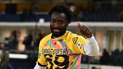 L’esultanza di Nzola per Dragowski: escluse fratture, ma il Mondiale è perso