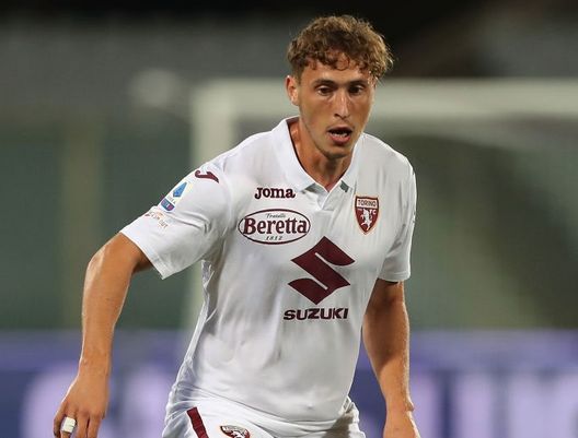 FLORENCE, ITALY - SEPTEMBER 19: Mercim Vojvoda of Torino FC in action during the Serie A match between ACF Fiorentina and Torino FC at Stadio Artemio Franchi on September 19, 2020 in Florence, Italy. (Photo by Gabriele Maltinti/Getty Images) FLORENCE, ITALY - SEPTEMBER 19: Mercim Vojvoda of Torino FC in action during the Serie A match between ACF Fiorentina and Torino FC at Stadio Artemio Franchi on September 19, 2020 in Florence, Italy. (Photo by Gabriele Maltinti/Getty Images)