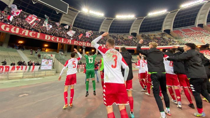 Bari, festa rinviata davanti a 25 mila tifosi: 0-0 con la Fidelis Andria - immagine 1