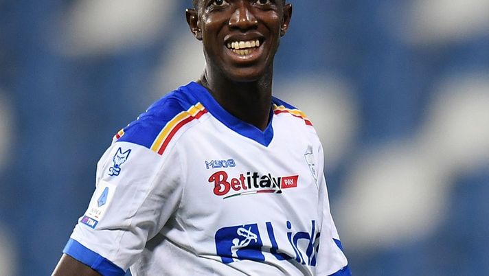 Dalle prove in difesa a Ceesay e Strefezza: la probabile formazione del Lecce Dalle prove in difesa a Ceesay e Strefezza: la probabile formazione del Lecce - immagine 1