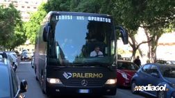 VIDEO Ritiro Palermo: i rosanero lasciano la palestra dopo la seduta mattutina
