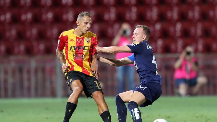 BENEVENTO, ITALY - JULY 27: Riccardo Improta of Benevento Calcio vies with Lorenzo Dickmann of ChievoVerona during the serie B match between Benevento Calcio and ChievoVerona at Stadio Ciro Vigorito on July 27, 2020 in Benevento, Italy. (Photo by Francesco Pecoraro/Getty Images) BENEVENTO, ITALY - JULY 27: Riccardo Improta of Benevento Calcio vies with Lorenzo Dickmann of ChievoVerona during the serie B match between Benevento Calcio and ChievoVerona at Stadio Ciro Vigorito on July 27, 2020 in Benevento, Italy. (Photo by Francesco Pecoraro/Getty Images)