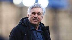 Il bel gesto di Ancelotti: regala a un fan una…gomma da masticare