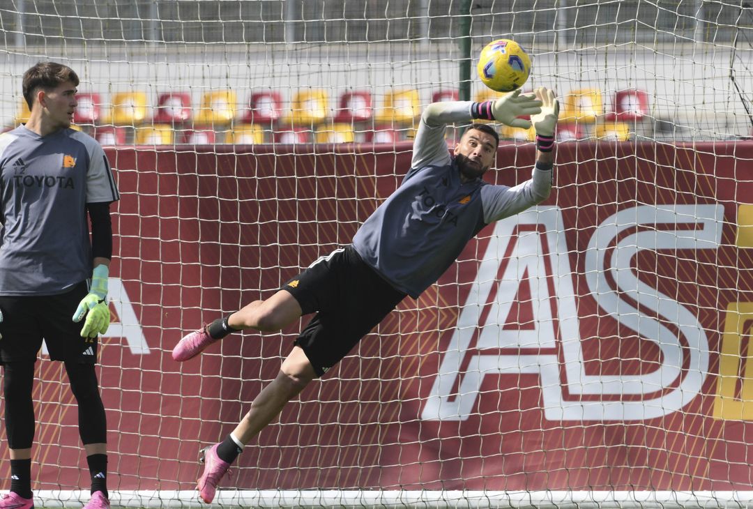 Roma, l’allenamento post Brighton: scarico per i titolari – FOTOGALLERY - immagine 3