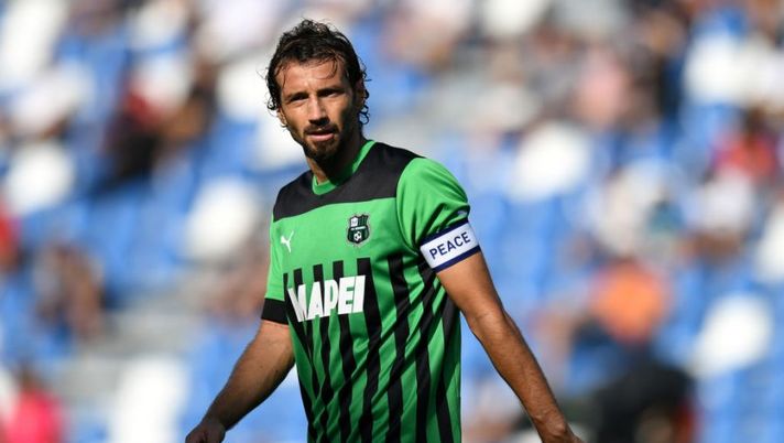 REGGIO NELL'EMILIA, ITALY - SEPTEMBER 11: Gian Marco Ferrari of US Sassuolo looks on during the Serie A match between US Sassuolo and Udinese Calcio at Mapei Stadium - Citta' del Tricolore on September 11, 2022 in Reggio nell'Emilia, Italy. (Photo by Alessandro Sabattini/Getty Images) Sassuolo, gol e infortunio per Ferrari ieri contro il Monza: pronti i controlli - immagine 1
