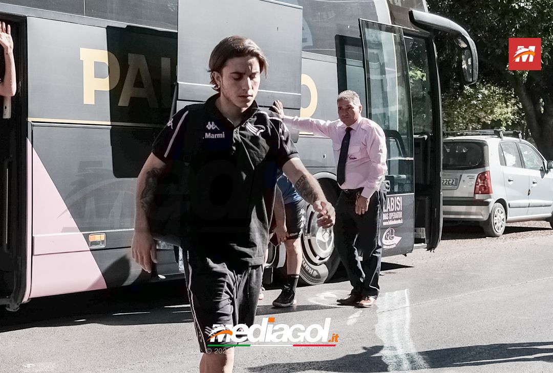 FOTO RITIRO PALERMO, gli uomini di Baldini arrivano in palestra (Gallery) - immagine 26