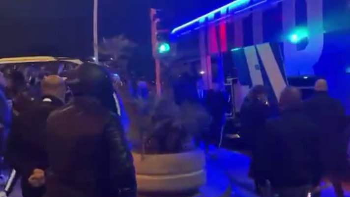 VIDEO L’Inter è arrivata a Napoli: il coro “Tutti a Istanbul” accoglie la squadra - immagine 1