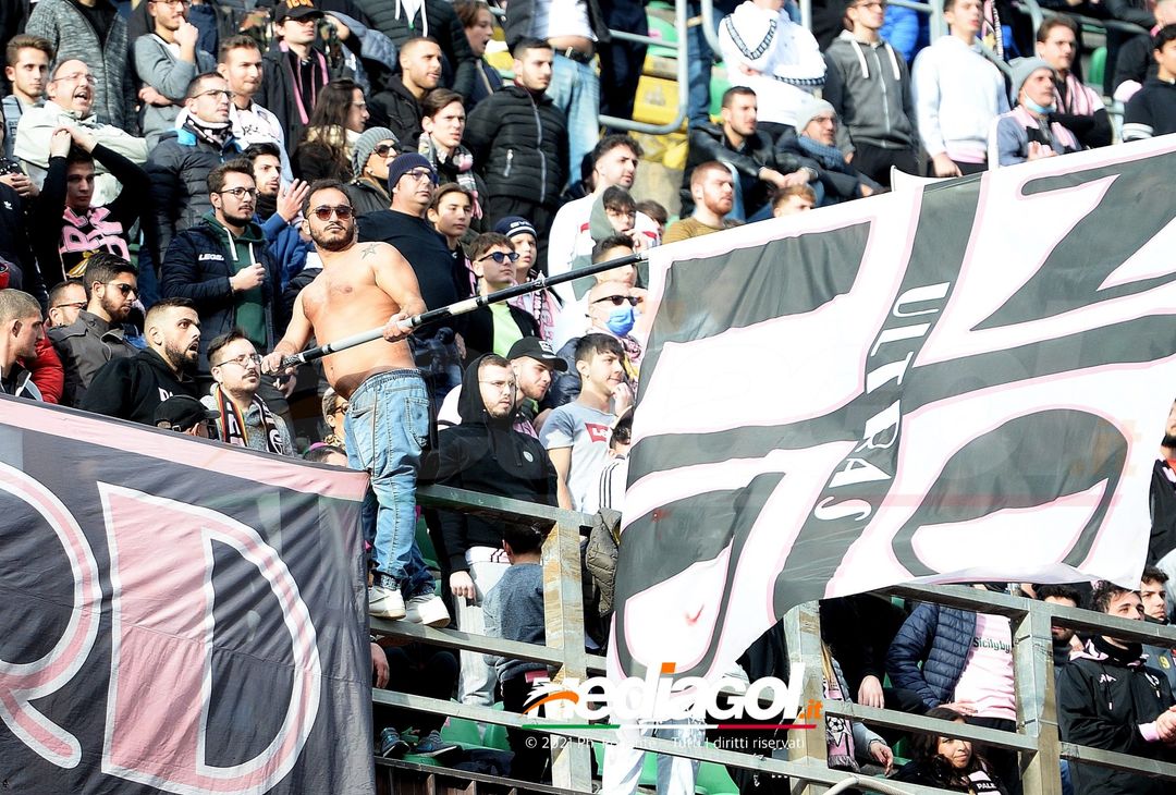 FOTO, i tifosi allo stadio per Palermo – Bari 0-0 (Gallery) - immagine 29