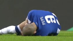 Porto-Lione, tremendo scontro Pepe-Paquetà