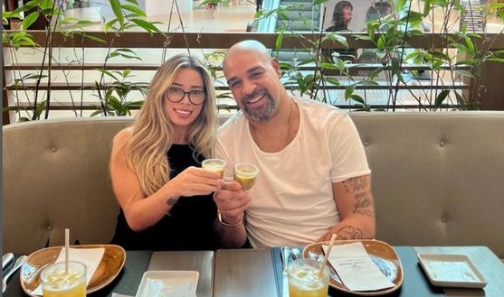Adriano e il matrimonio lampo: svelato il motivo. La moglie: “Aspetto che…” Adriano e il matrimonio lampo: svelato il motivo. La moglie: “Aspetto che…” - immagine 1