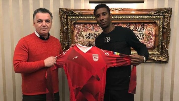 Nuova esperienza da calciatore per Constant Nuova esperienza da calciatore per Constant